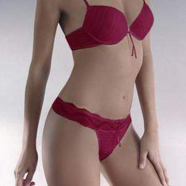 Sassa Raspberry Lacy Thong Panty